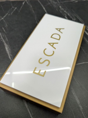 Escada Stand Display like new, counter-top 195x100x35mm