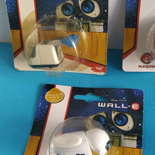 Wall-e Paintbot Mini Figures pack of 5 like new