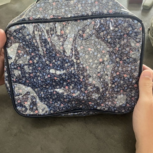 Minnie makeup bag like new