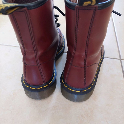 Dr. Martins boots like new, red, size 36