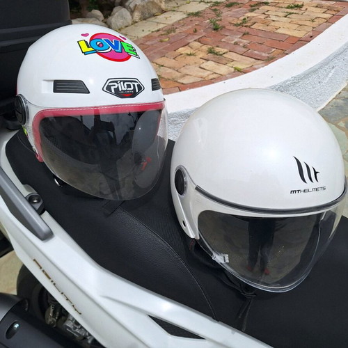 Kymco Agility 16+ 2014 scooter like new, 67,250 km, white