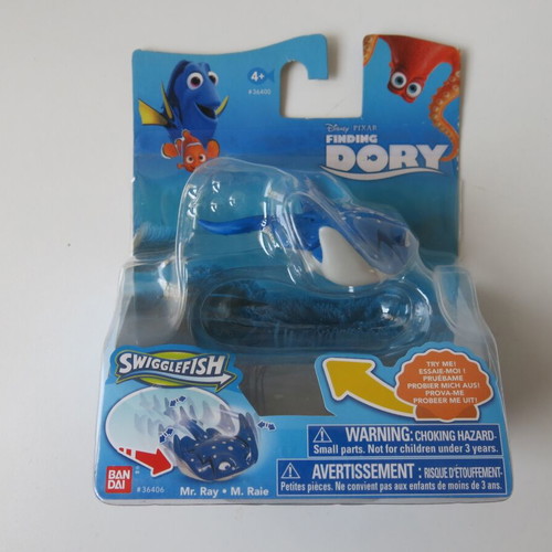 Mr. Ray figure from Finding Dory Swigglefish series new, sealed