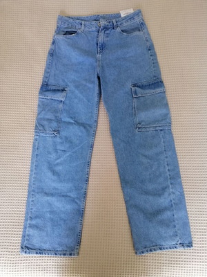 Дънки Bershka размер 38 като нови