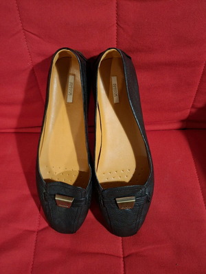Geox Respira black leather ballerinas like new