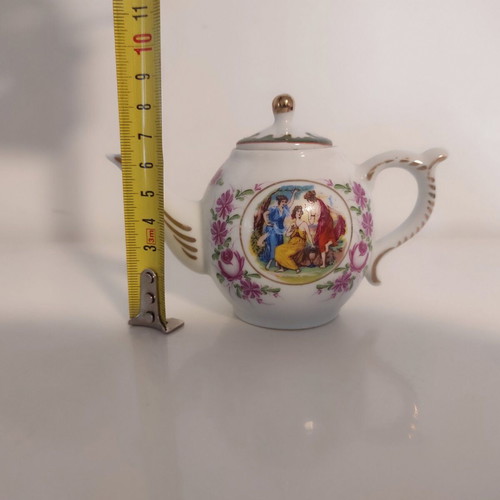 Miniature porcelain teapot Limoges like new