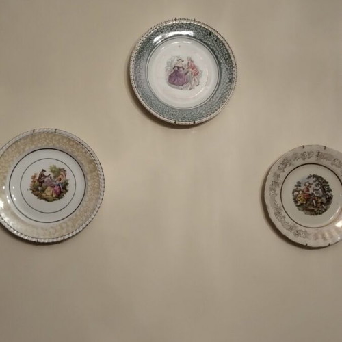 Vintage decorative porcelain plates, pack of 3