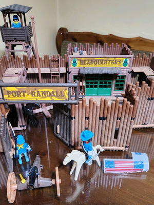 Playmobil 3419 Fort Randall Western used, collectible