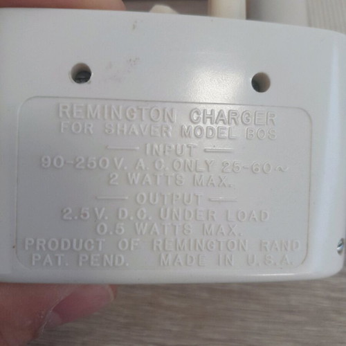 Remington electric shaver like new