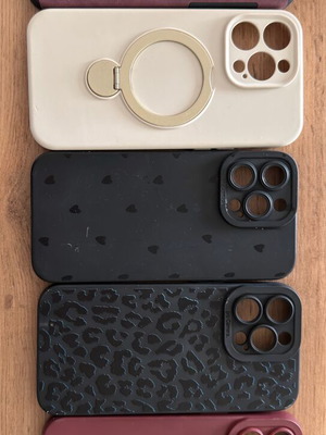 Women's cases for iPhone 14 Pro Max like new