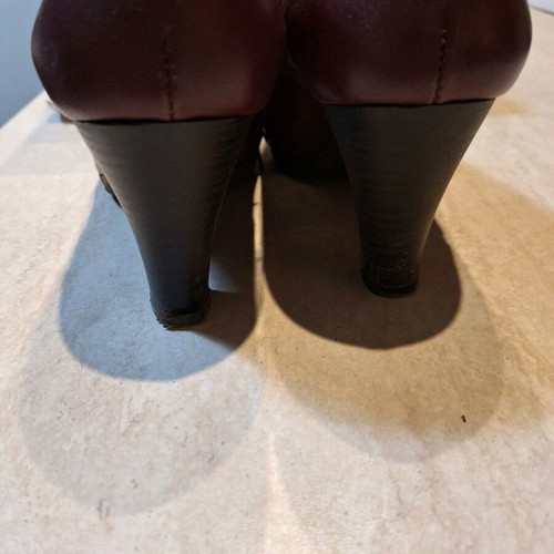 Regatta leather shoes with heels, burgundy, size 38, like new