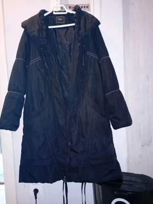 Alexo дълго черно пухено яке като ново с шевове зиг-заг, размер 5XL