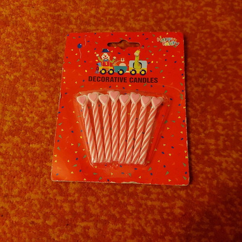 Birthday candles for girls, pack of 8 with hearts new