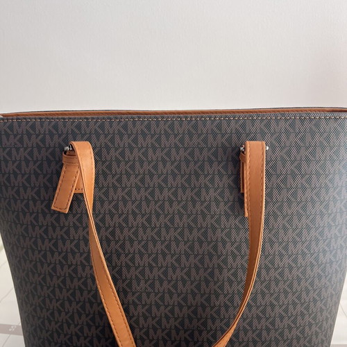 Michael Kors Quin Brown Tote Bag new
