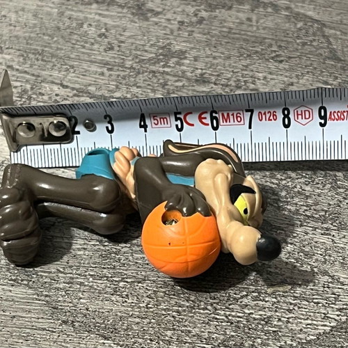 Coyote figure used without box