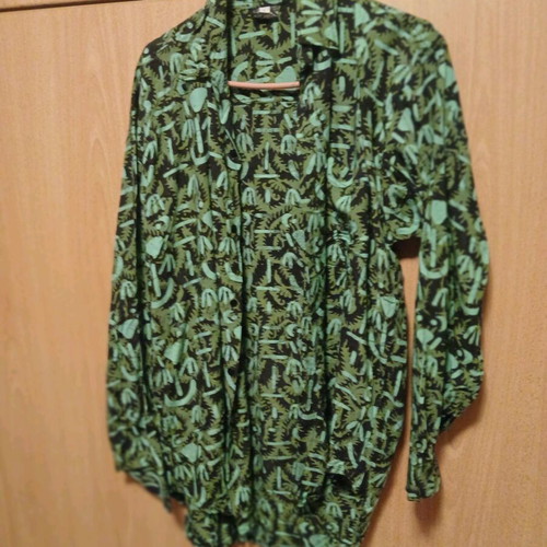 New Wave men's casual shirt with thin fabric, like new, green and black
