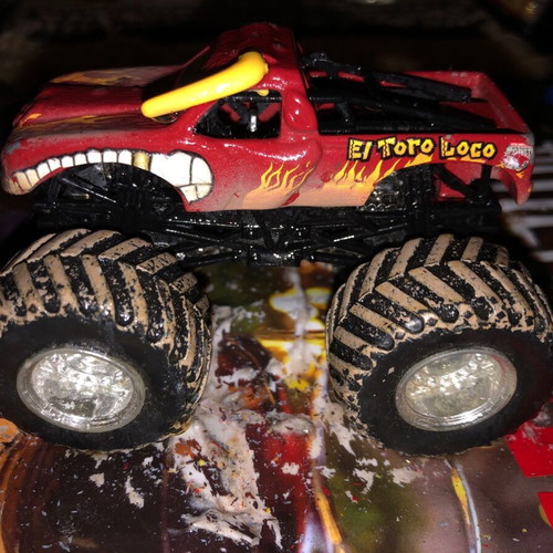 Monster truck like new 25#