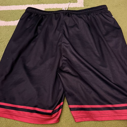Olympiacos Basketball Shorts like new, size 2XL slim fit