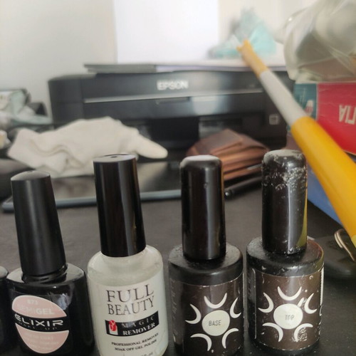 Semipermanent nail polish set with UV/LED lamp 120W like new