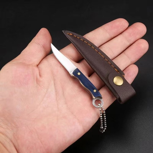 Mini tail ring knife new with keychain, wooden handle
