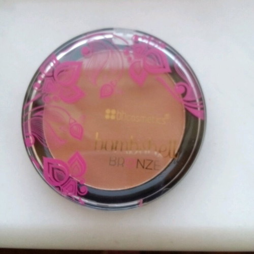 Bh cosmetics Bombshell Bronze powder new
