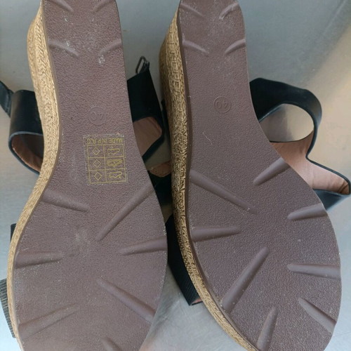 Women's black sandals like new, size 40