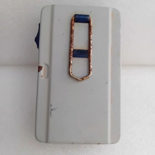 Metal flashlight used with small oxidations