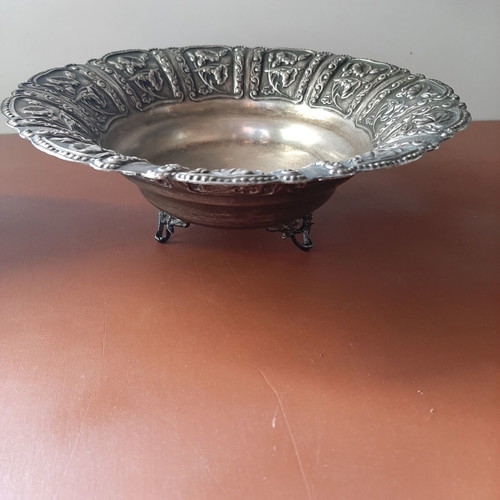 Silver-plated decorative set used with carved details, pack of two