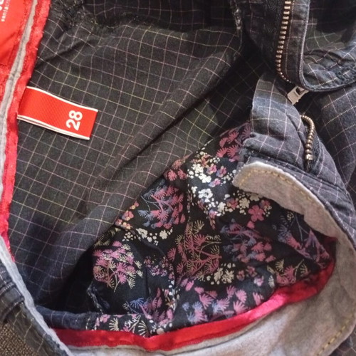 O'Neill women's shorts used, size 28, colorful checkered pattern