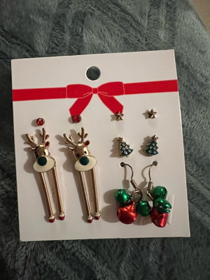 Christmas earrings H&M