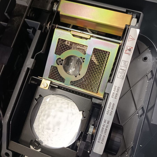 Projector 3m 2000 with broken lamp