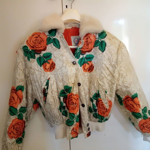 Floral jacket used GMV with fur collar, size S