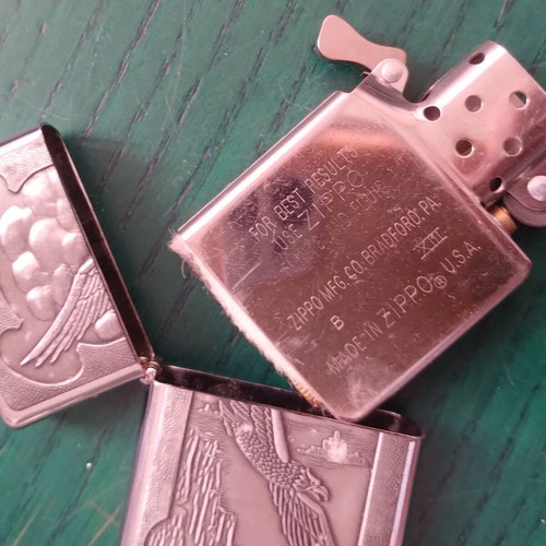 Zippo lighter 1997 authentic, new