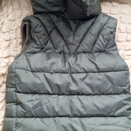 Shirt and sleeveless jacket like new for boys 5-6 years