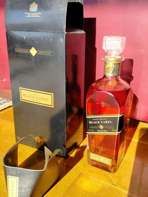 Johnnie Walker Black Label Millennium Edition whisky 12 years 700 ml new