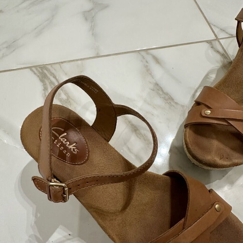 Clarks flatforms tan size 37 like new, anatomical