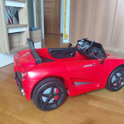 FamousCar 12V electric kids car, red, Ferrari style