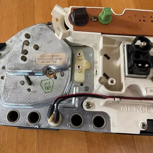 Mercedes 190 W201 instrument cluster used, minor defect