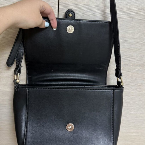 Carpisa Crossbody Shoulder Black Mini Flap Bag Used