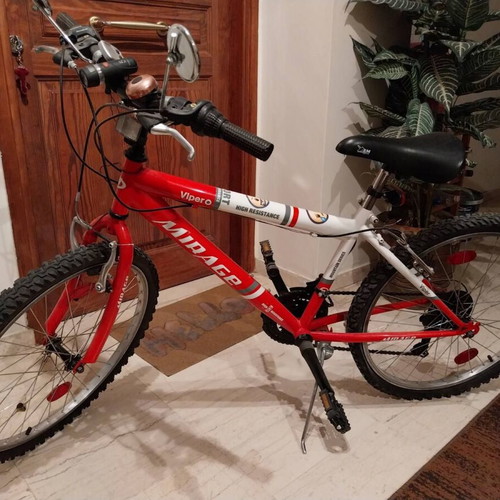 Children's bicycles like new, 24" gray/green and 12" small