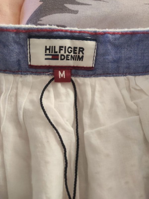 Φούστα Tommy Hilfiger καινούργια, βαμβακερή, μέγεθος M, άσπρη