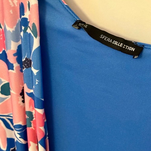 Sfera midi dress with flowers like new, blue and pink