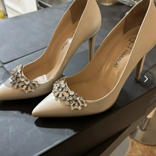 Haralas leather white pearl pumps like new, size 37