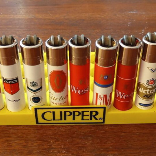 Collector Clipper lighters like new, set of 10 pieces