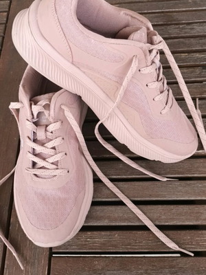 Lumberjack sport shoes pink color like new size 39