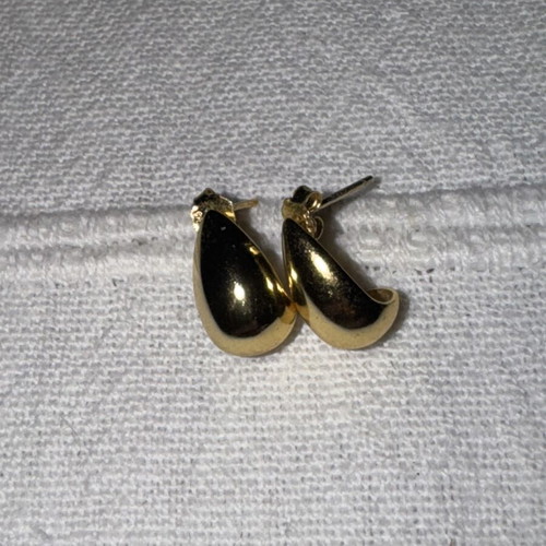 Silver gold-plated teardrop earrings new with glossy finish