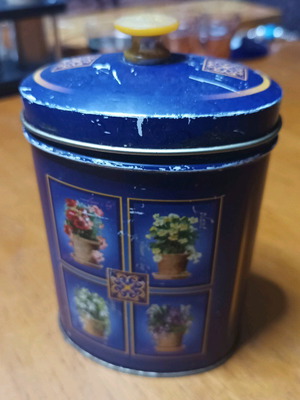 Tin coffee box used, origin Spain