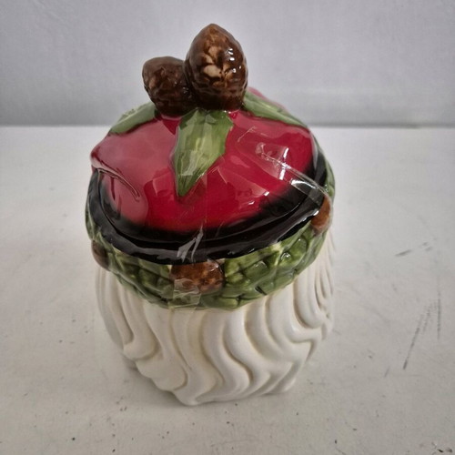 Porcelain Santa Claus head for cookies new