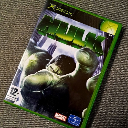 Hulk Xbox game used, complete and in excellent condition