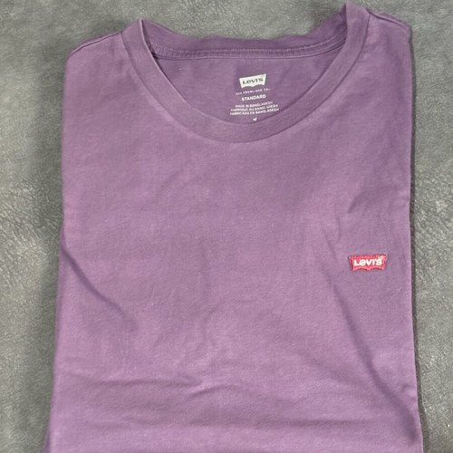 Levi's men's t-shirts and polo used, size M, assorted colors