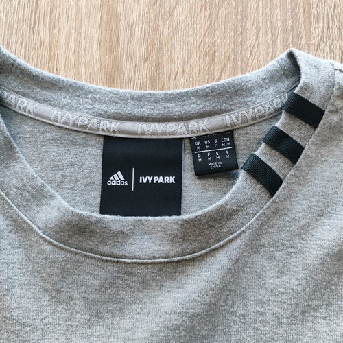 Adidas Ivy Park grey T-shirt Medium like new